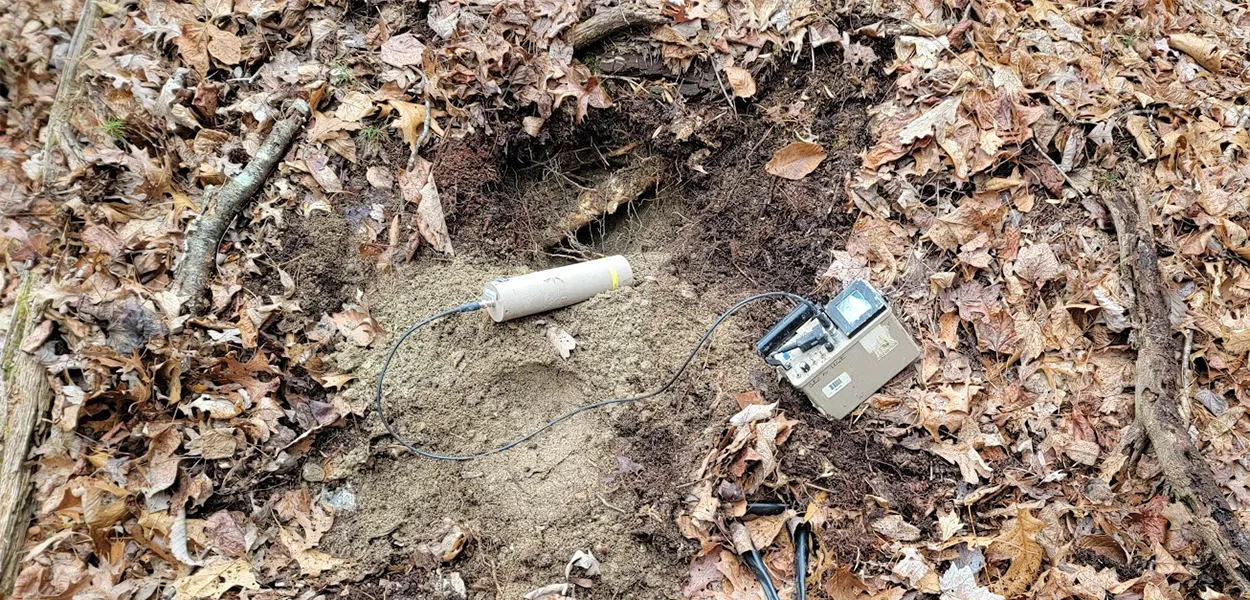 Using highly sensitive measuring devices in the field, minerals that naturally emit radiation can be found.